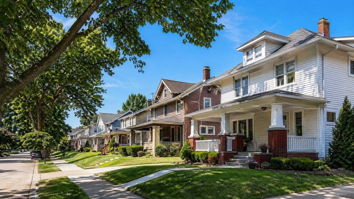 Akron OH homes — older Northeast Ohio residential neighborhoods in Summit County