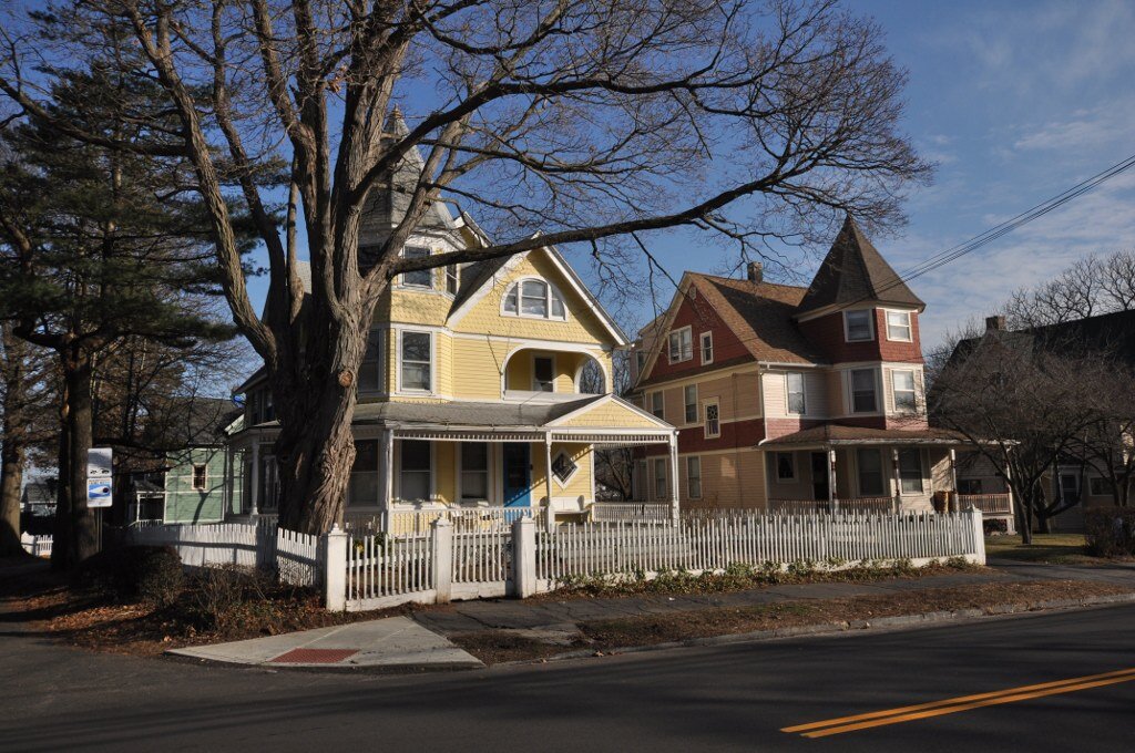 Bridgeport CT homes on a bright sunny day — Sell Your House Fast for Cash