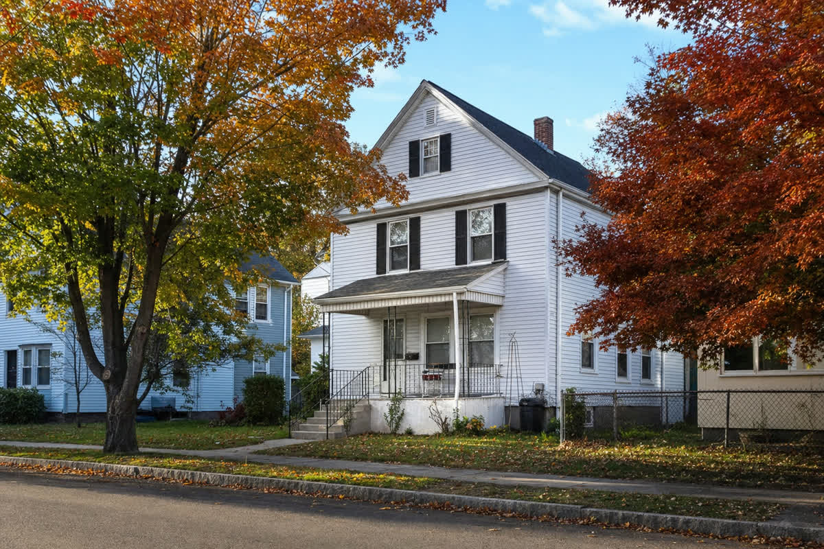 Waterbury CT homes — compact New England residential neighborhood